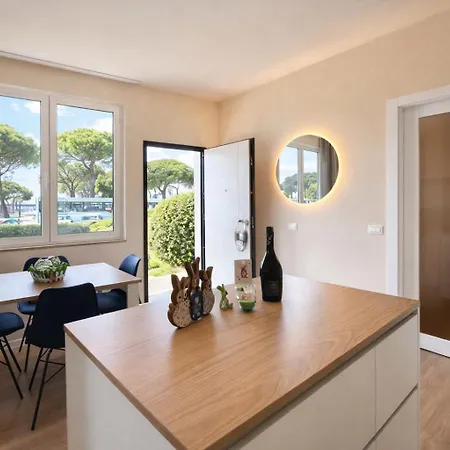 Modern Sunhouse Lignano 公寓 *